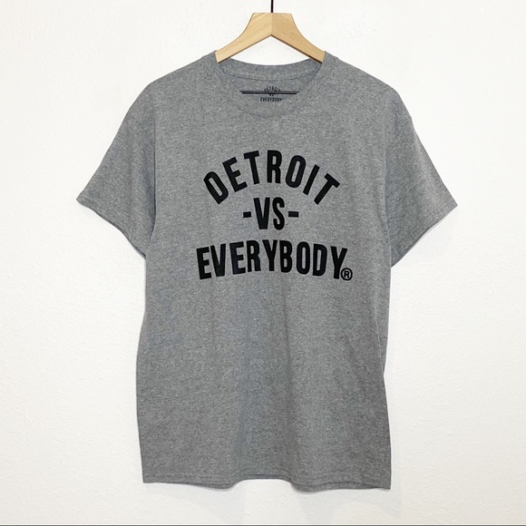 Detroit vs. Everybody Gray Eminem Rapper Tee - Picture 1 of 4